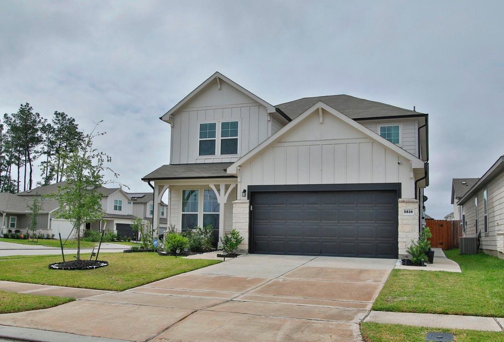 5834 Finely Run St, Spring, TX 77373