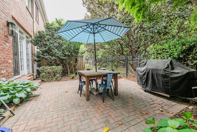 830 Gaston Wood Court, Raleigh, NC 27605