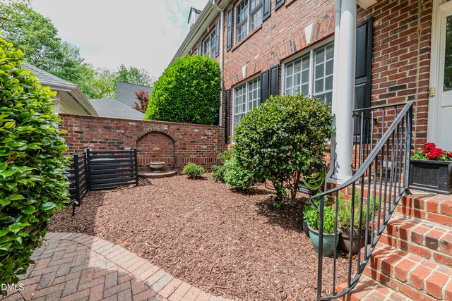 830 Gaston Wood Court, Raleigh, NC 27605