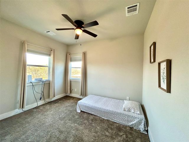 113 S. Lockhart ST, Paige, TX 78659