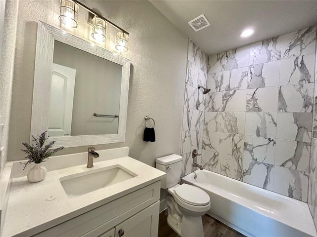 113 S. Lockhart ST, Paige, TX 78659