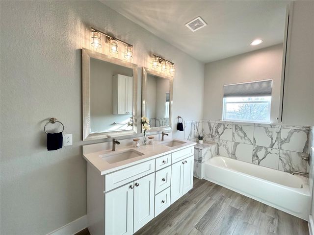 113 S. Lockhart ST, Paige, TX 78659