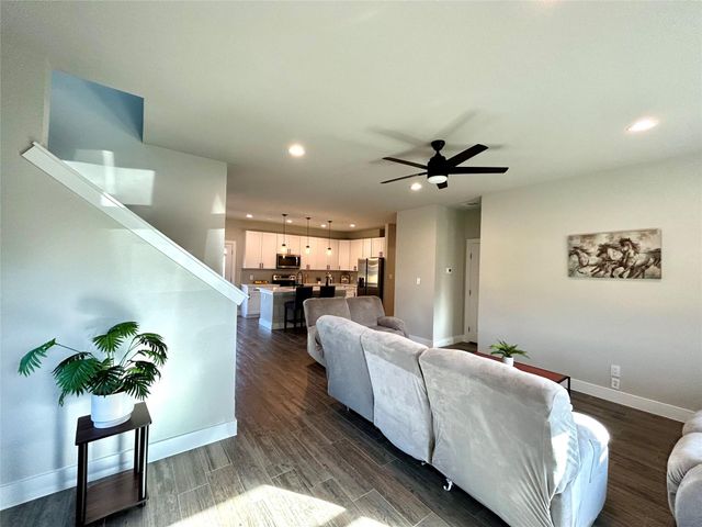 113 S. Lockhart ST, Paige, TX 78659