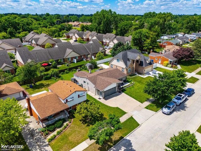 3824 Dawson Drive, Warren, MI 48092