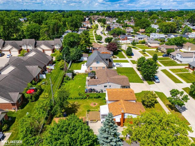 3824 Dawson Drive, Warren, MI 48092