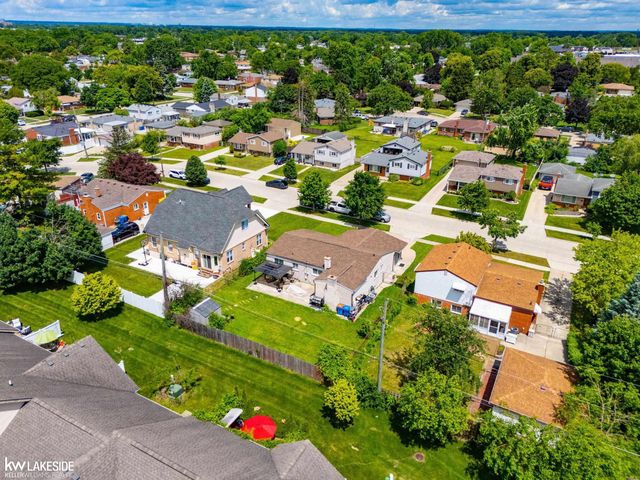 3824 Dawson Drive, Warren, MI 48092