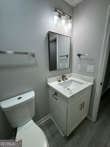 2888 Two Lake Circle, Atlanta, GA 30349