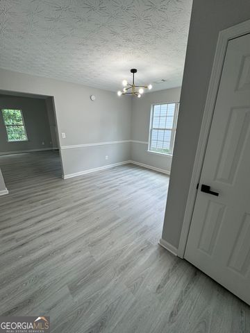 2888 Two Lake Circle, Atlanta, GA 30349