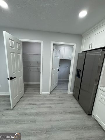 2888 Two Lake Circle, Atlanta, GA 30349