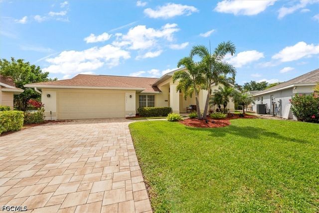 9241 Bramble CT, Fort Myers, FL 33919