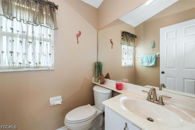 9241 Bramble CT, Fort Myers, FL 33919