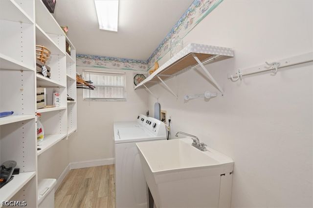 9241 Bramble CT, Fort Myers, FL 33919