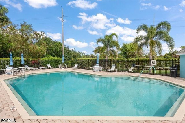 9241 Bramble CT, Fort Myers, FL 33919