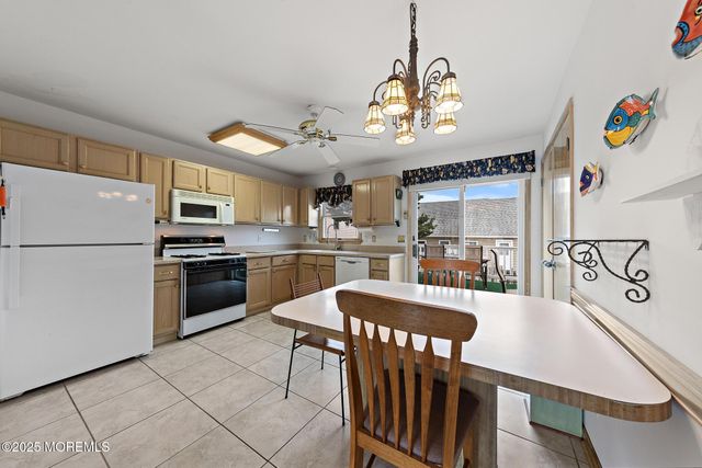 10 W Mermaid Lane, Long Beach Twp, NJ 08008