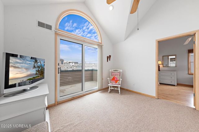 10 W Mermaid Lane, Long Beach Twp, NJ 08008