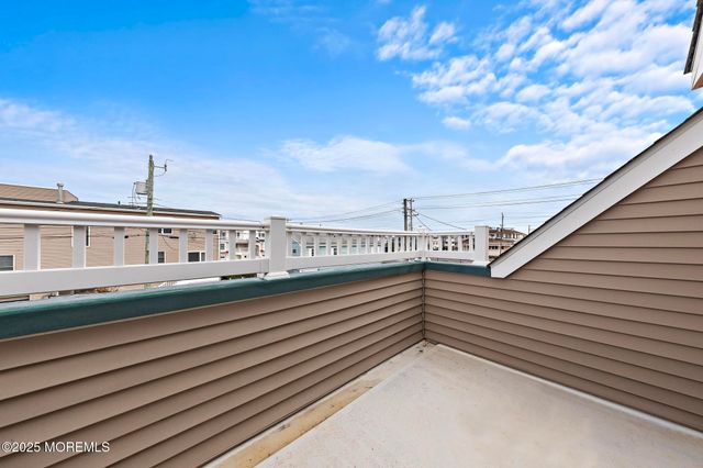 10 W Mermaid Lane, Long Beach Twp, NJ 08008