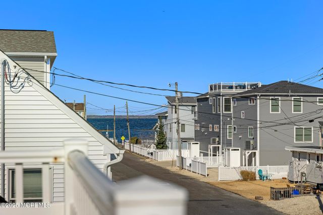 10 W Mermaid Lane, Long Beach Twp, NJ 08008