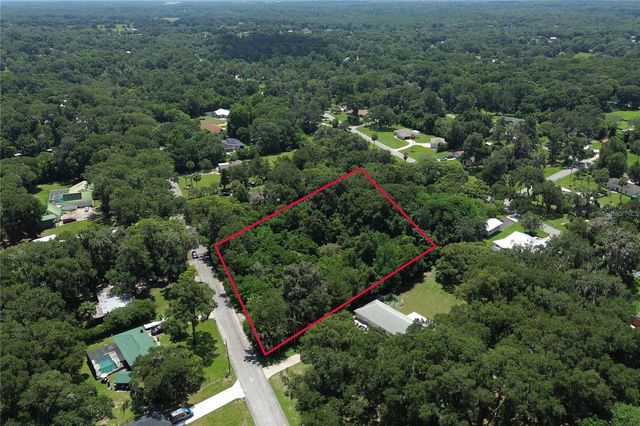 1820 CARR STREET, Deland, FL 32720