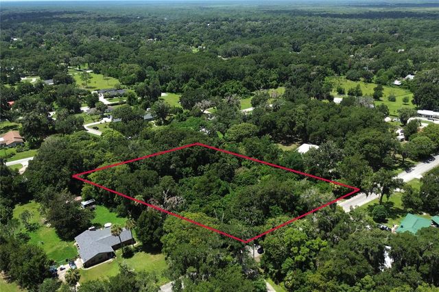 1820 CARR STREET, Deland, FL 32720