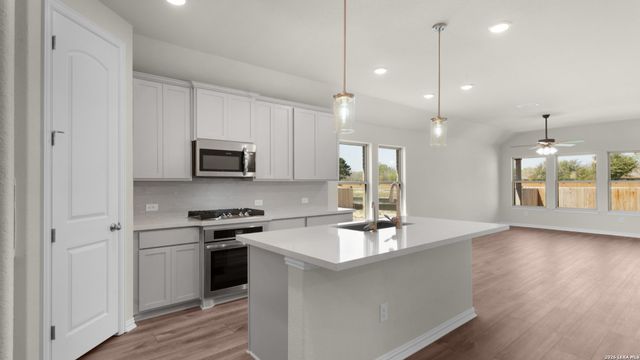 11104 Prairie Landing, Converse, TX 78109