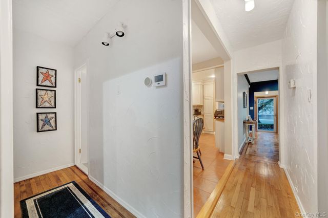 327 Wynsum Avenue, Merrick, NY 11566
