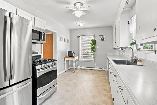 43 Klebart Avenue, Webster, MA 01570