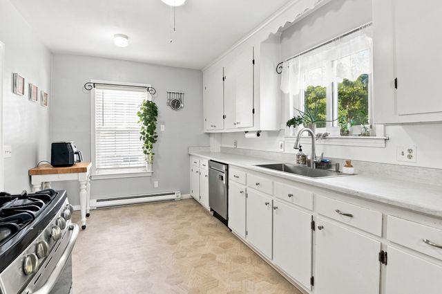 43 Klebart Avenue, Webster, MA 01570