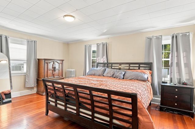 43 Klebart Avenue, Webster, MA 01570