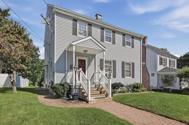 43 Klebart Avenue, Webster, MA 01570