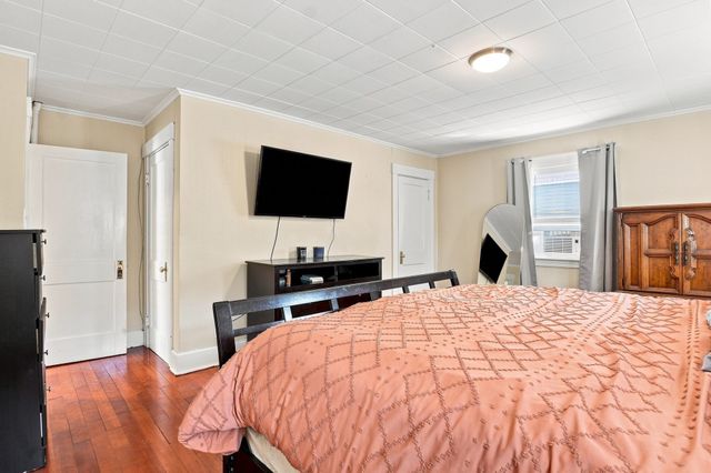 43 Klebart Avenue, Webster, MA 01570
