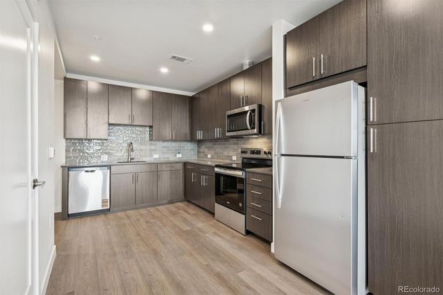 639 29th Street 301, Denver, CO 80205