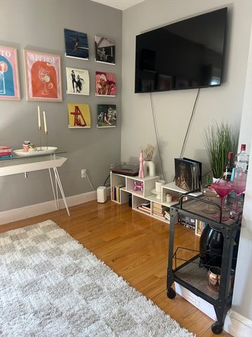 377 West Broadway 23, Boston, MA 02127