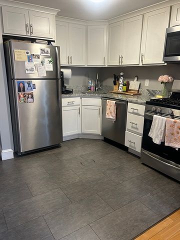 377 West Broadway 23, Boston, MA 02127