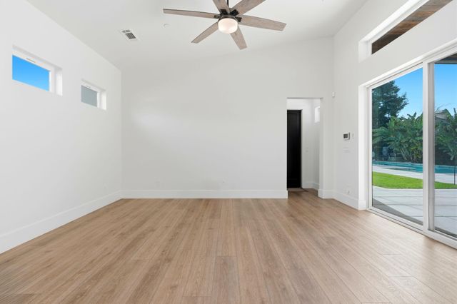 2191 N Linwood Street, Visalia, CA 93291