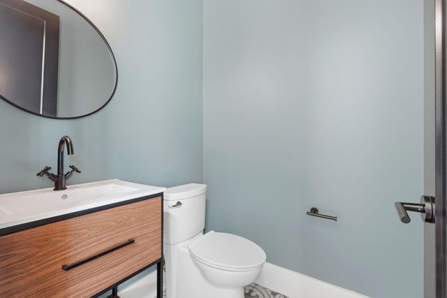 2191 N Linwood Street, Visalia, CA 93291