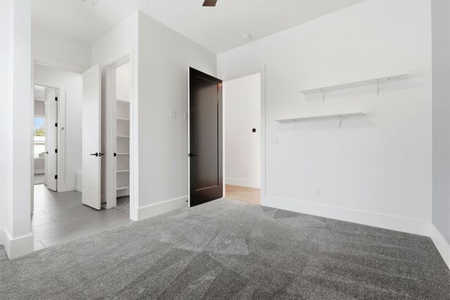 2191 N Linwood Street, Visalia, CA 93291