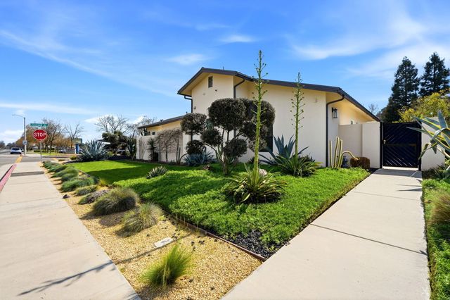 2191 N Linwood Street, Visalia, CA 93291