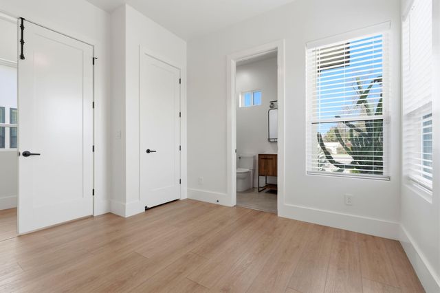 2191 N Linwood Street, Visalia, CA 93291