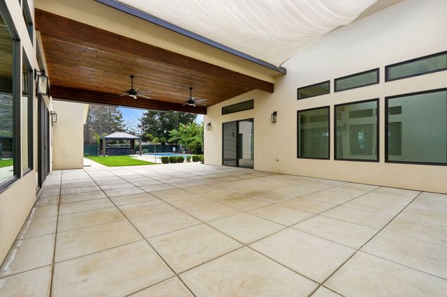 2191 N Linwood Street, Visalia, CA 93291