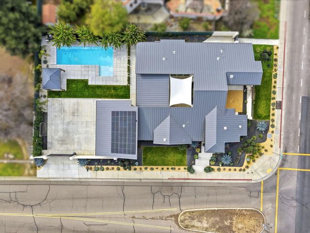 2191 N Linwood Street, Visalia, CA 93291