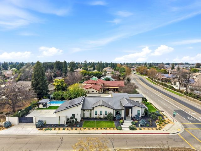 2191 N Linwood Street, Visalia, CA 93291