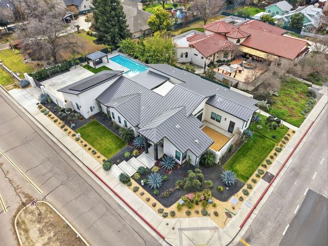 2191 N Linwood Street, Visalia, CA 93291