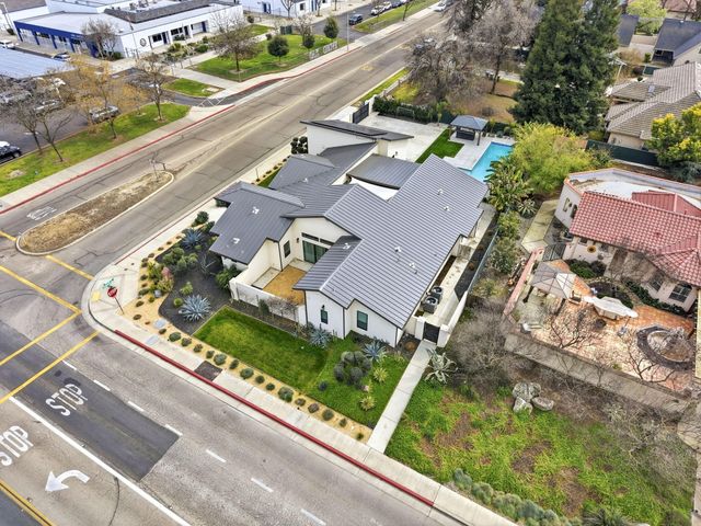 2191 N Linwood Street, Visalia, CA 93291