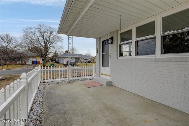 2 Van Gogh Street, Toms River, NJ 08757