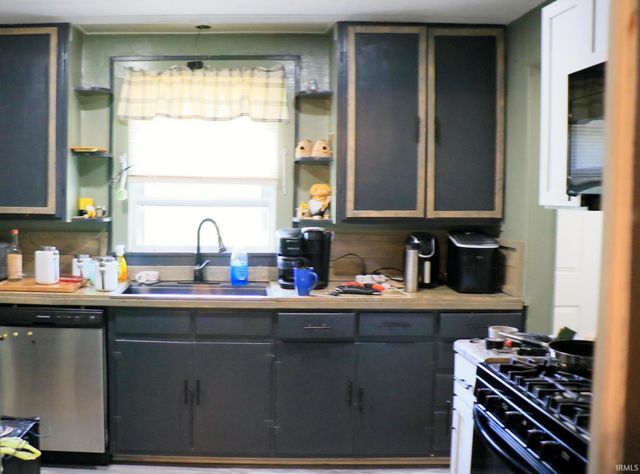 801 E Jasper Road, Winslow, IN 47598