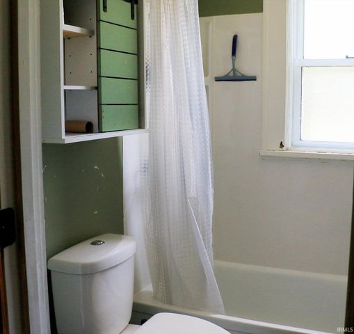 801 E Jasper Road, Winslow, IN 47598