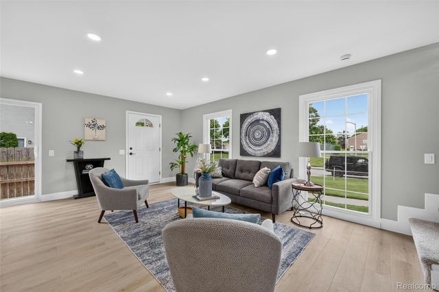 23435 Stonehenge Boulevard, Novi, MI 48375