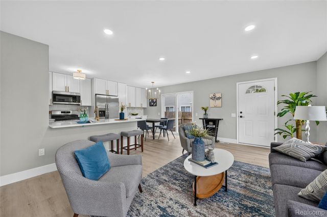 23435 Stonehenge Boulevard, Novi, MI 48375