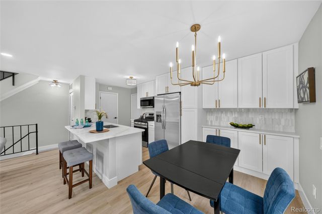 23435 Stonehenge Boulevard, Novi, MI 48375
