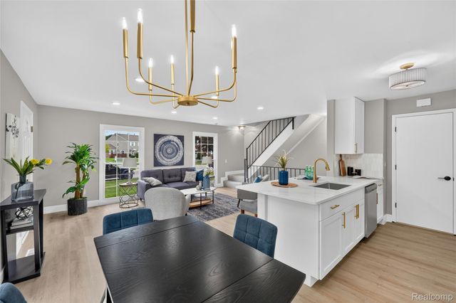 23435 Stonehenge Boulevard, Novi, MI 48375